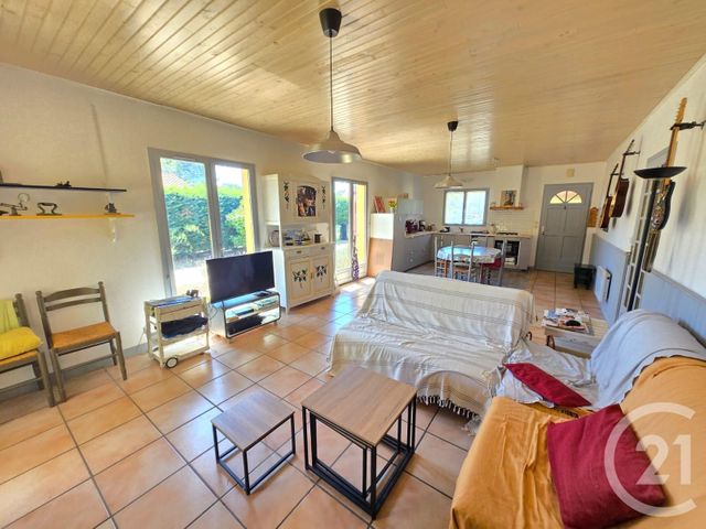 Afficher la photo en grand maison à vendre - 3 pièces - 87.37 m2 - VENDAYS MONTALIVET - 33 - AQUITAINE - Century 21 Agence Biran