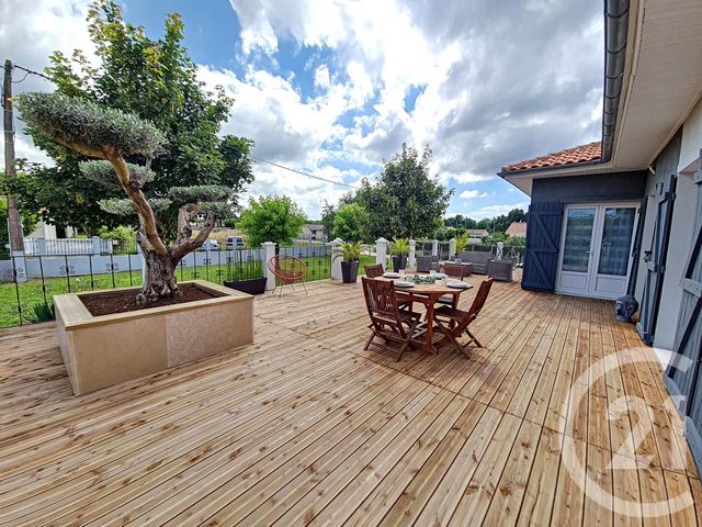 Afficher la photo en grand maison à vendre - 8 pièces - 286.06 m2 - VENSAC - 33 - AQUITAINE - Century 21 Agence Biran