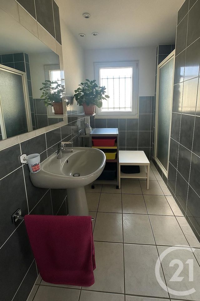 Afficher la photo en grand maison à vendre - 5 pièces - 107.43 m2 - VENDAYS MONTALIVET - 33 - AQUITAINE - Century 21 Agence Biran