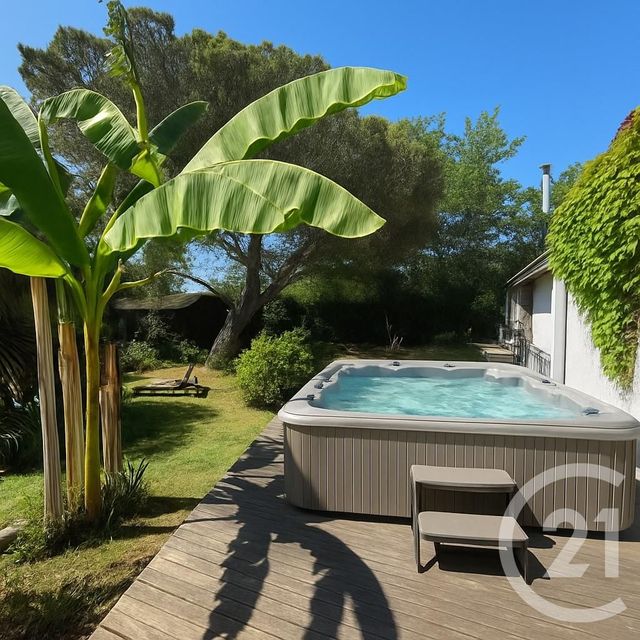 maison à vendre - 5 pièces - 136.77 m2 - JAU DIGNAC ET LOIRAC - 33 - AQUITAINE - Century 21 Agence Biran