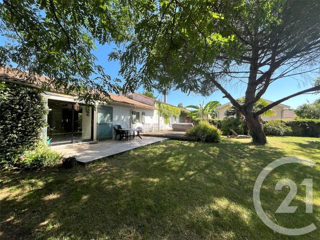 maison à vendre - 5 pièces - 136.77 m2 - JAU DIGNAC ET LOIRAC - 33 - AQUITAINE - Century 21 Agence Biran