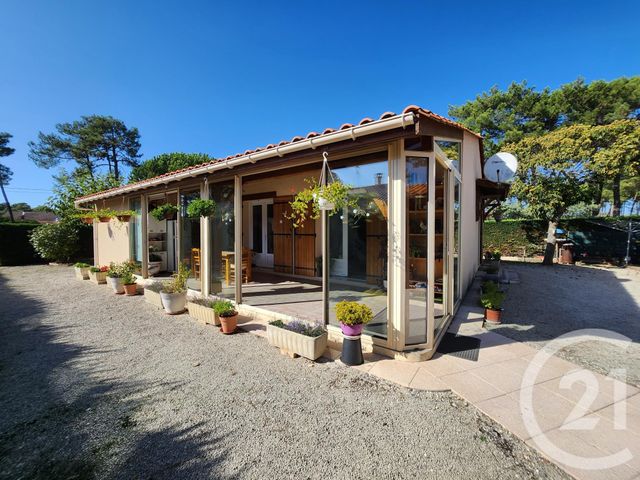maison à vendre - 4 pièces - 104.23 m2 - VENDAYS MONTALIVET - 33 - AQUITAINE - Century 21 Agence Biran