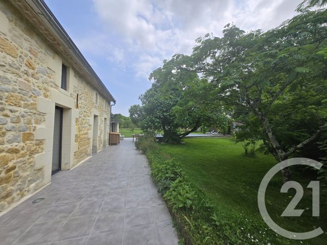 maison à vendre - 7 pièces - 333.65 m2 - JAU DIGNAC ET LOIRAC - 33 - AQUITAINE - Century 21 Agence Biran