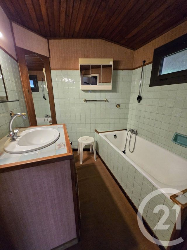 Afficher la photo en grand maison à vendre - 4 pièces - 82.25 m2 - VENDAYS MONTALIVET - 33 - AQUITAINE - Century 21 Agence Biran