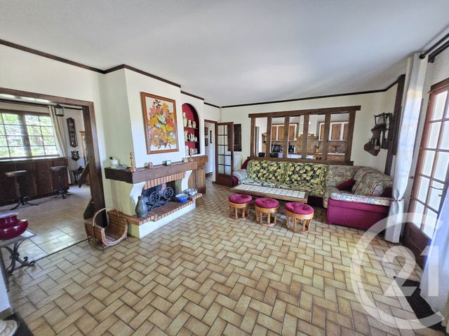 Afficher la photo en grand maison à vendre - 6 pièces - 130.26 m2 - VENDAYS MONTALIVET - 33 - AQUITAINE - Century 21 Agence Biran