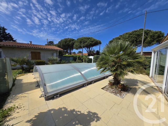 Afficher la photo en grand maison à vendre - 6 pièces - 154.2 m2 - VENDAYS MONTALIVET - 33 - AQUITAINE - Century 21 Agence Biran