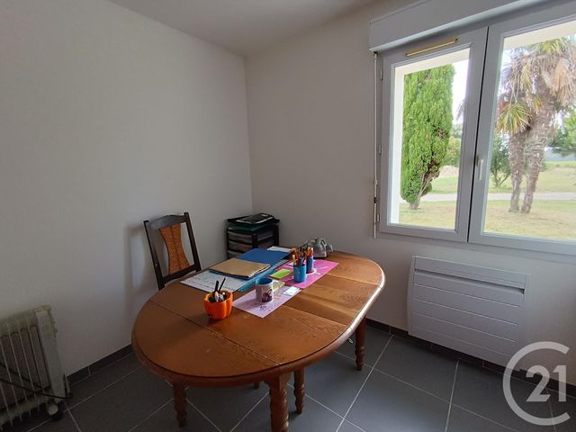 maison à vendre - 5 pièces - 150.67 m2 - JAU DIGNAC ET LOIRAC - 33 - AQUITAINE - Century 21 Agence Biran