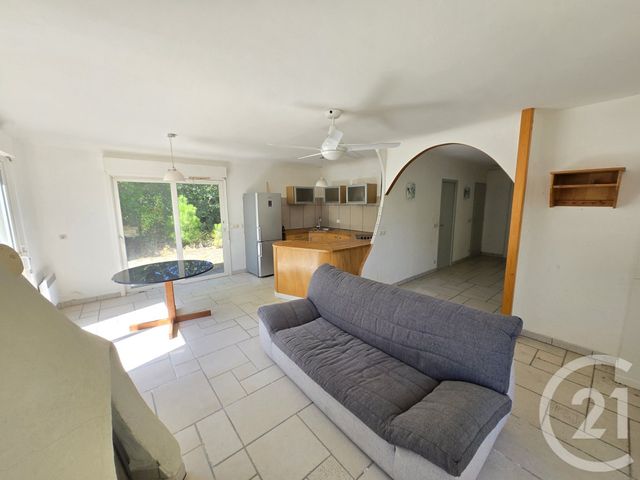 Afficher la photo en grand maison à vendre - 4 pièces - 74.0 m2 - VENDAYS MONTALIVET - 33 - AQUITAINE - Century 21 Agence Biran