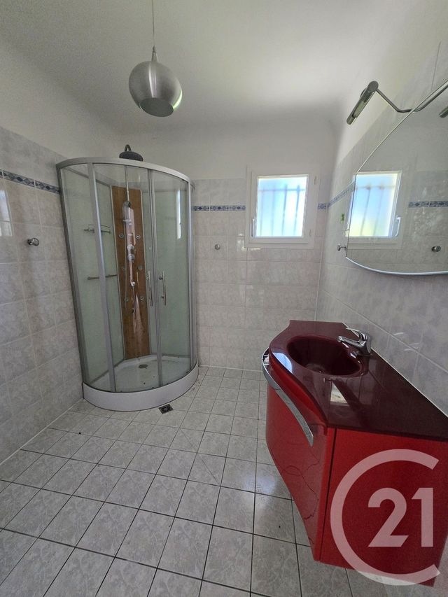 Afficher la photo en grand maison à vendre - 4 pièces - 74.0 m2 - VENDAYS MONTALIVET - 33 - AQUITAINE - Century 21 Agence Biran