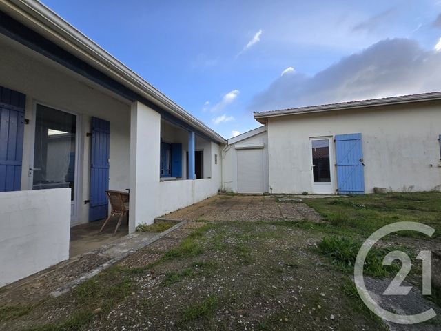 Afficher la photo en grand maison à vendre - 5 pièces - 90.97 m2 - VENDAYS MONTALIVET - 33 - AQUITAINE - Century 21 Agence Biran