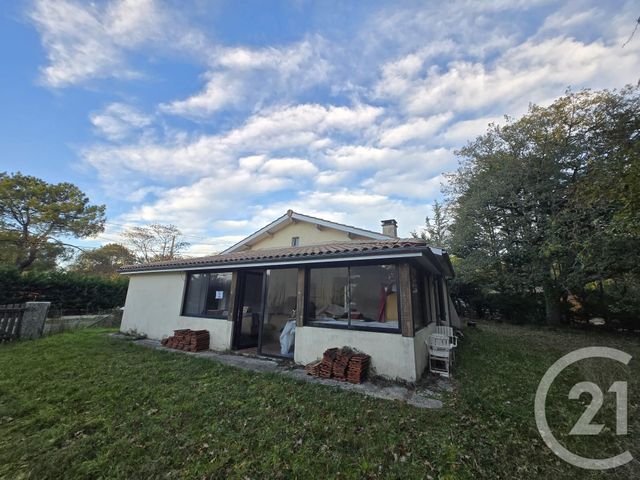 maison à vendre - 7 pièces - 105.22 m2 - VENDAYS MONTALIVET - 33 - AQUITAINE - Century 21 Agence Biran