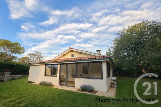 maison à vendre - 7 pièces - 105.22 m2 - VENDAYS MONTALIVET - 33 - AQUITAINE - Century 21 Agence Biran