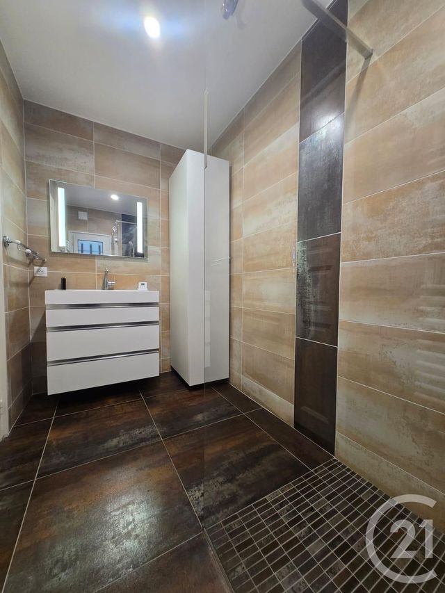 Afficher la photo en grand maison à vendre - 6 pièces - 150.69 m2 - VENDAYS MONTALIVET - 33 - AQUITAINE - Century 21 Agence Biran