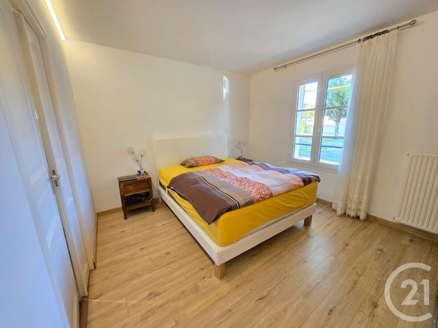 Afficher la photo en grand maison à vendre - 6 pièces - 150.69 m2 - VENDAYS MONTALIVET - 33 - AQUITAINE - Century 21 Agence Biran