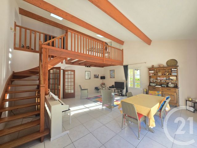 Afficher la photo en grand maison à vendre - 6 pièces - 150.69 m2 - VENDAYS MONTALIVET - 33 - AQUITAINE - Century 21 Agence Biran