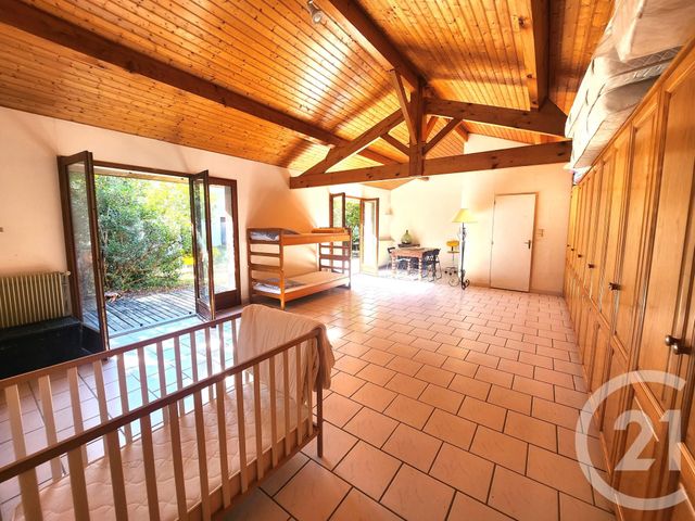 maison à vendre - 7 pièces - 220.13 m2 - VENDAYS MONTALIVET - 33 - AQUITAINE - Century 21 Agence Biran