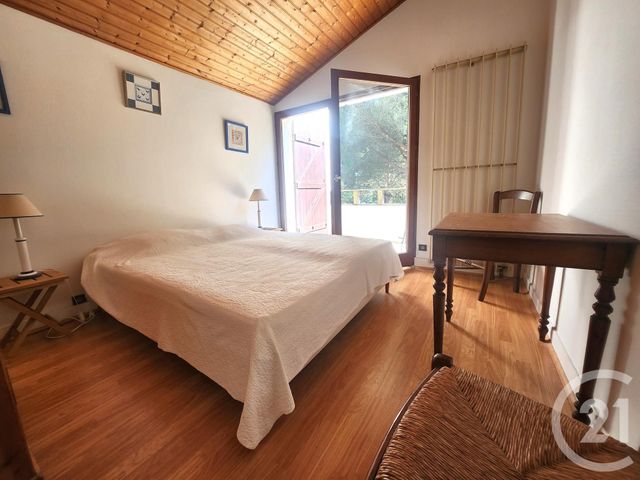 maison à vendre - 7 pièces - 220.13 m2 - VENDAYS MONTALIVET - 33 - AQUITAINE - Century 21 Agence Biran