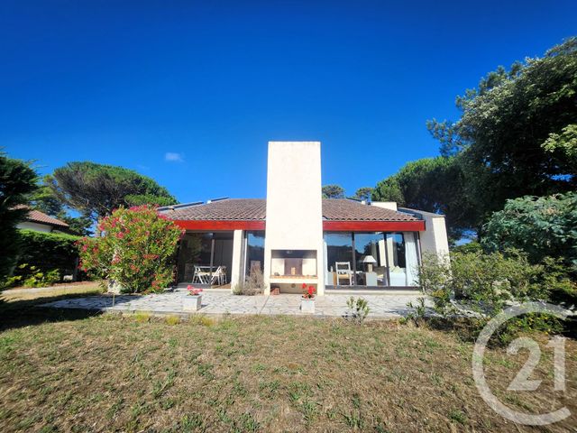 maison à vendre - 7 pièces - 220.13 m2 - VENDAYS MONTALIVET - 33 - AQUITAINE - Century 21 Agence Biran