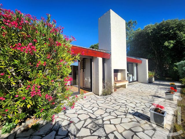 maison à vendre - 7 pièces - 220.13 m2 - VENDAYS MONTALIVET - 33 - AQUITAINE - Century 21 Agence Biran